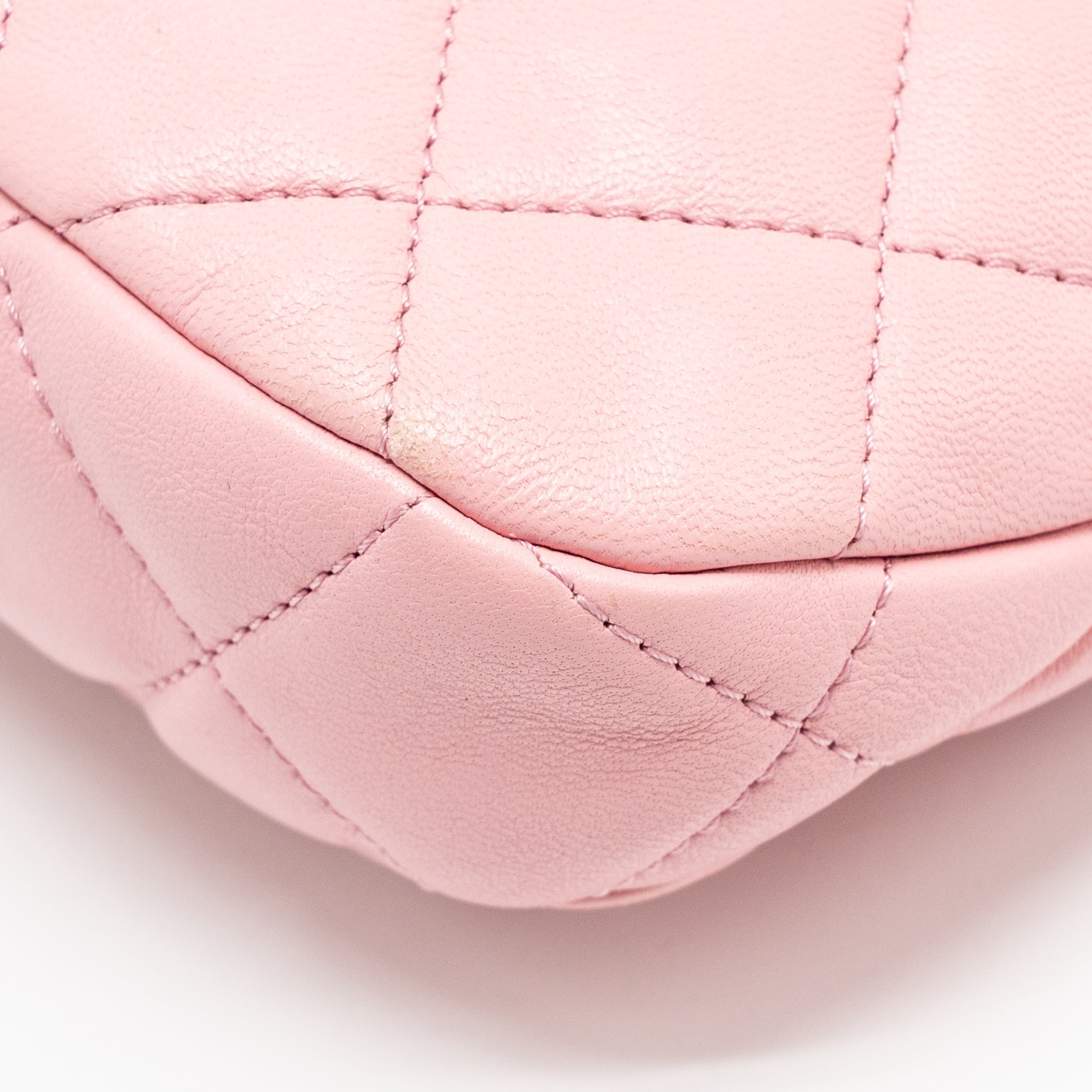 CHANEL 22K HOBO BAG WITH LOGO CHAIN LAMBSKIN PINK GHW (MICROCHIP)