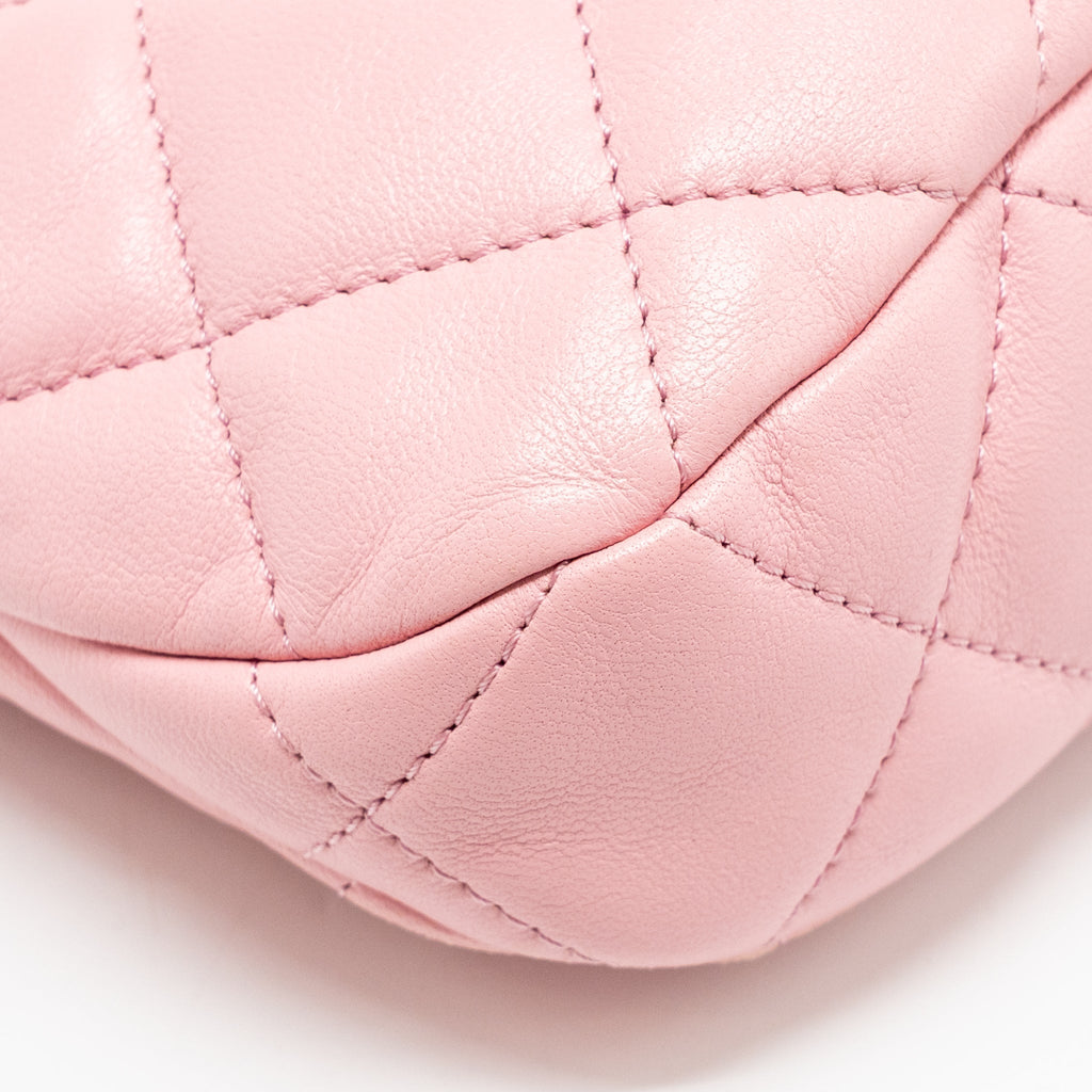 CHANEL 22K HOBO BAG WITH LOGO CHAIN LAMBSKIN PINK GHW (MICROCHIP)