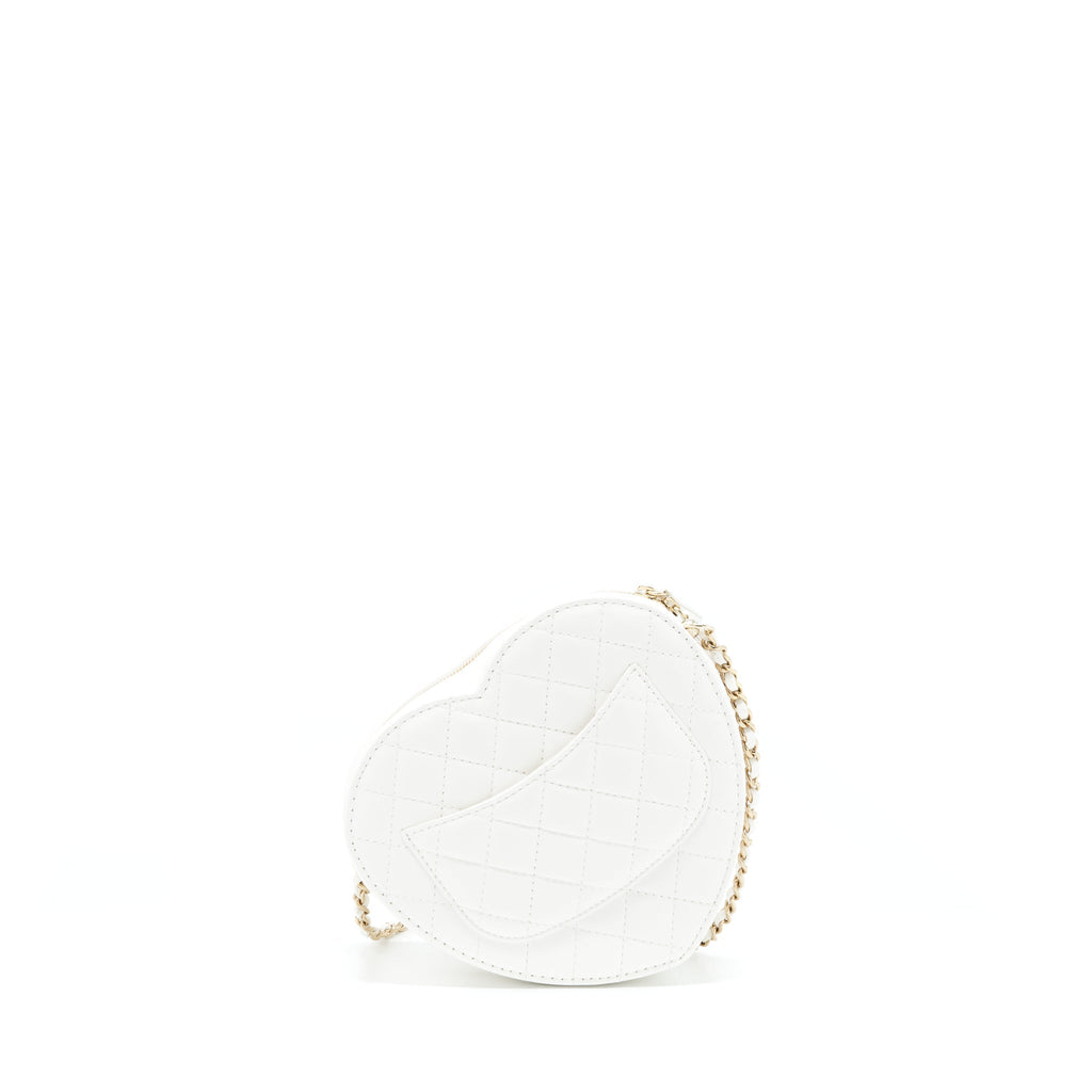 CHANEL 22S HEART BAG LAMBSKIN WHITE LGHW (MICROCHIP)