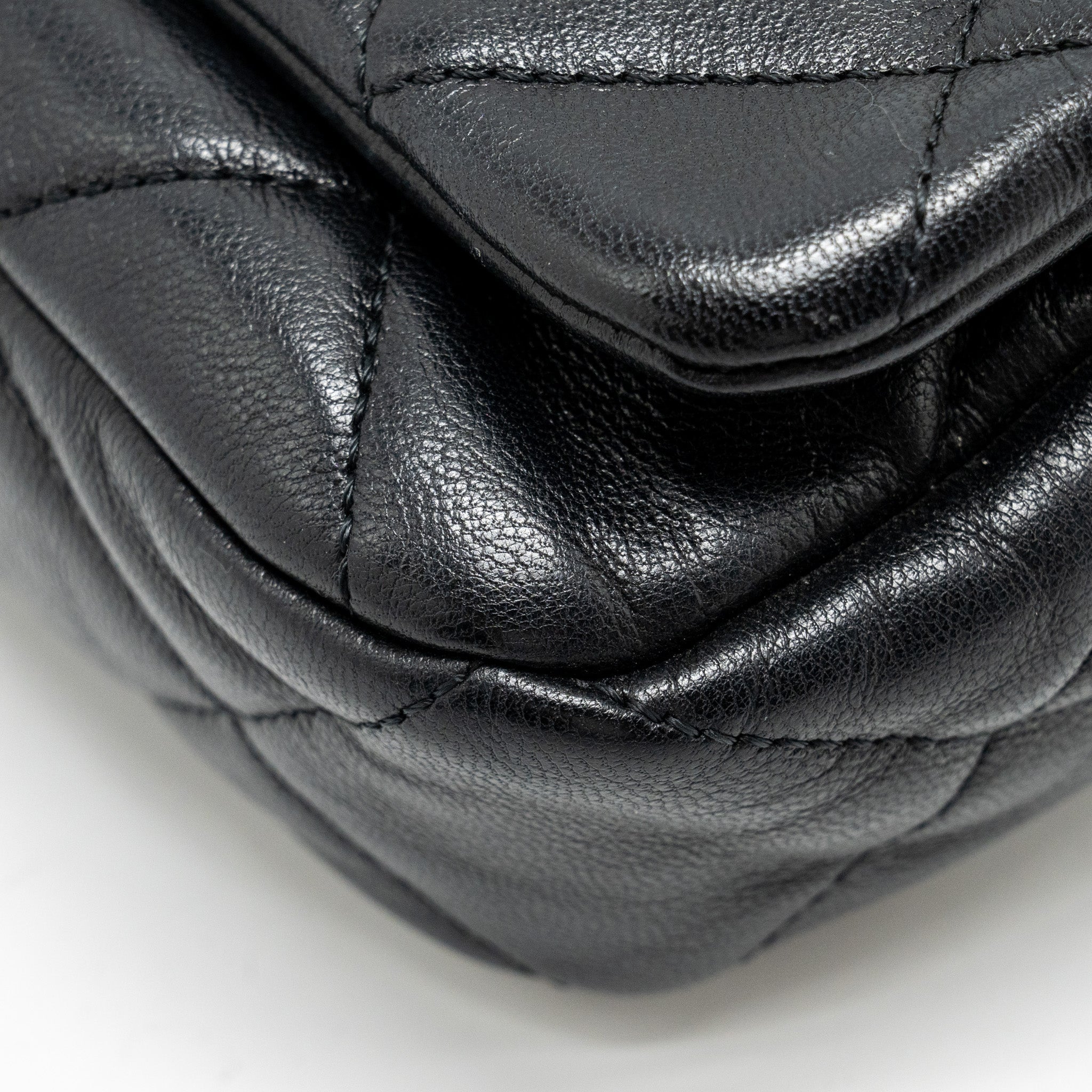 CHANEL 19 QUILTED WAIST BELT BAG SHINY GOATSKIN BLACK GHW