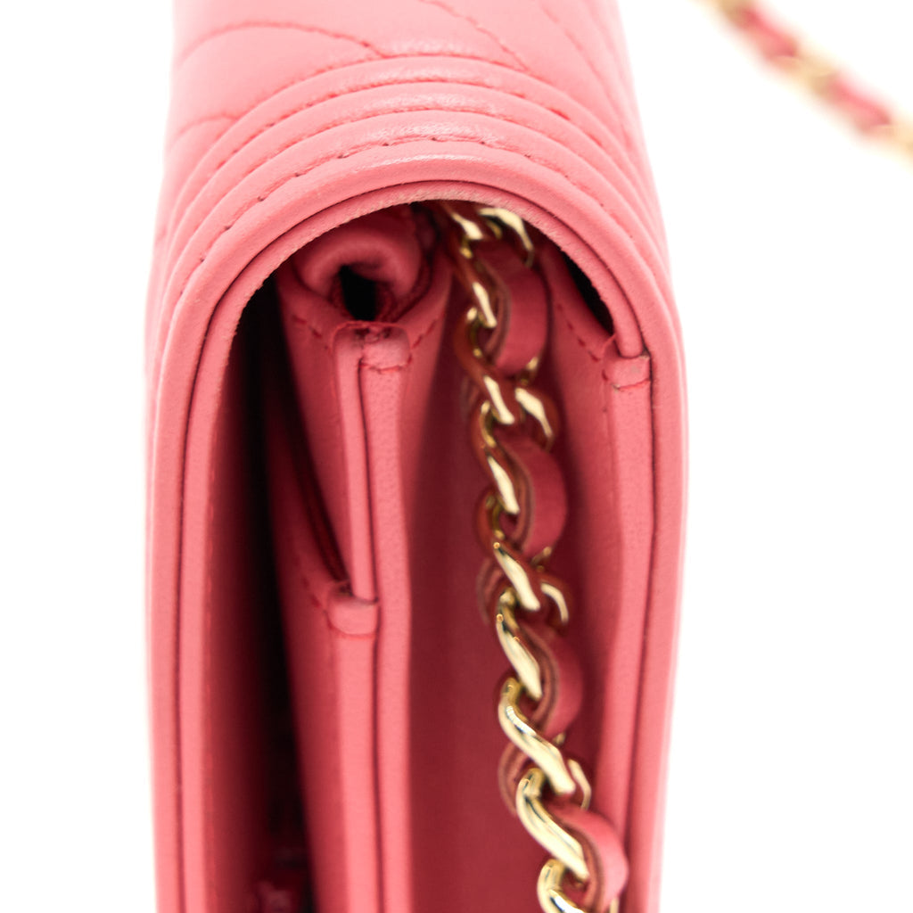CHANEL BOY WALLET ON CHAIN CHEVRON CALFSKIN PINK LGHW