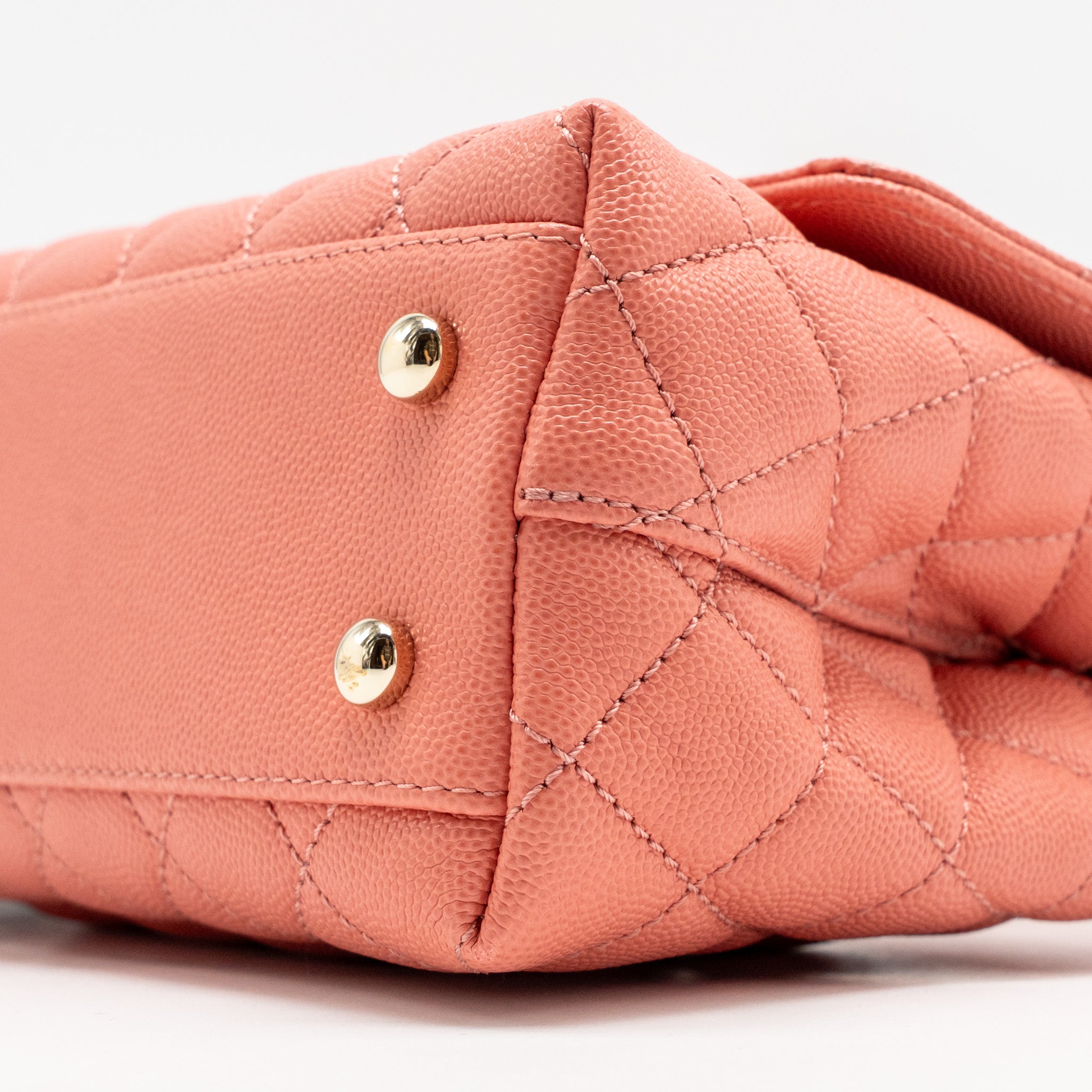 CHANEL SMALL COCO HANDLE CAVIAR PINK LGHW (MICROCHIP)
