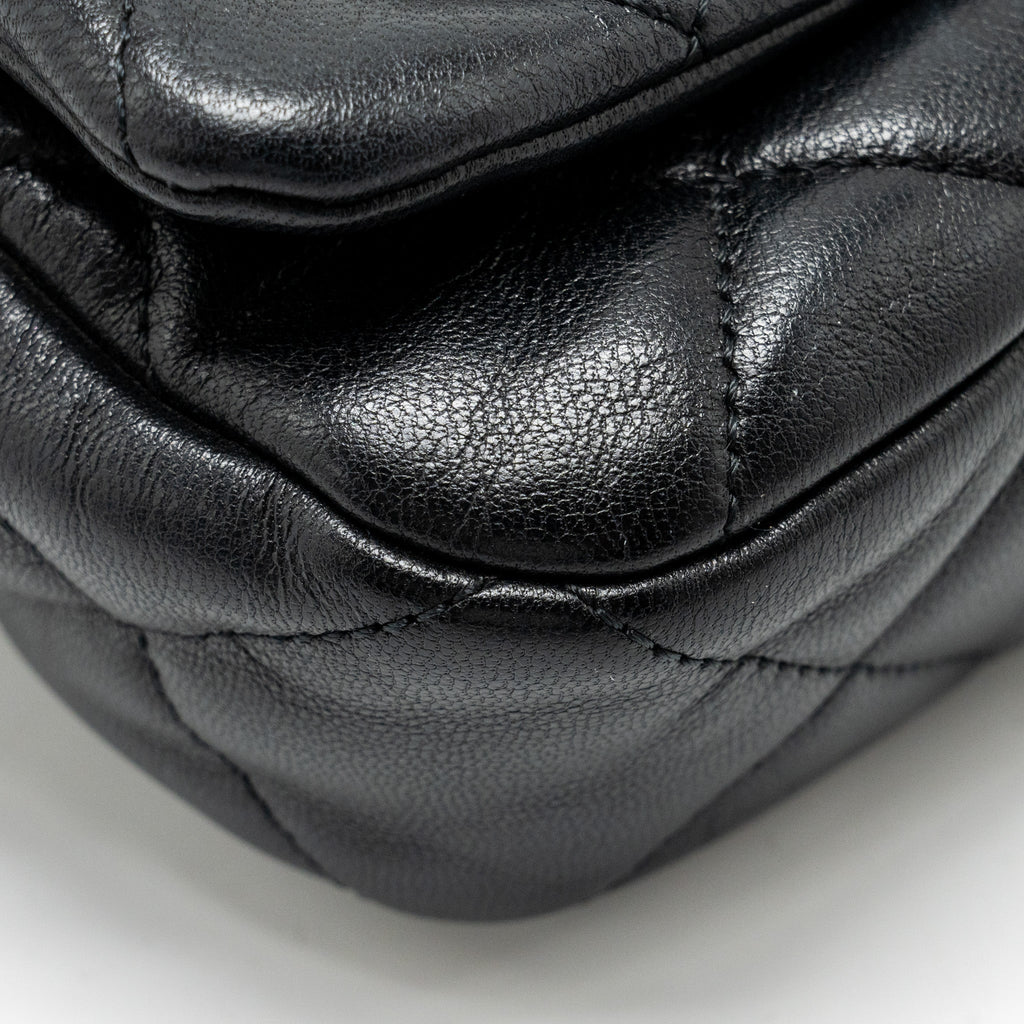 CHANEL 19 QUILTED WAIST BELT BAG SHINY GOATSKIN BLACK GHW