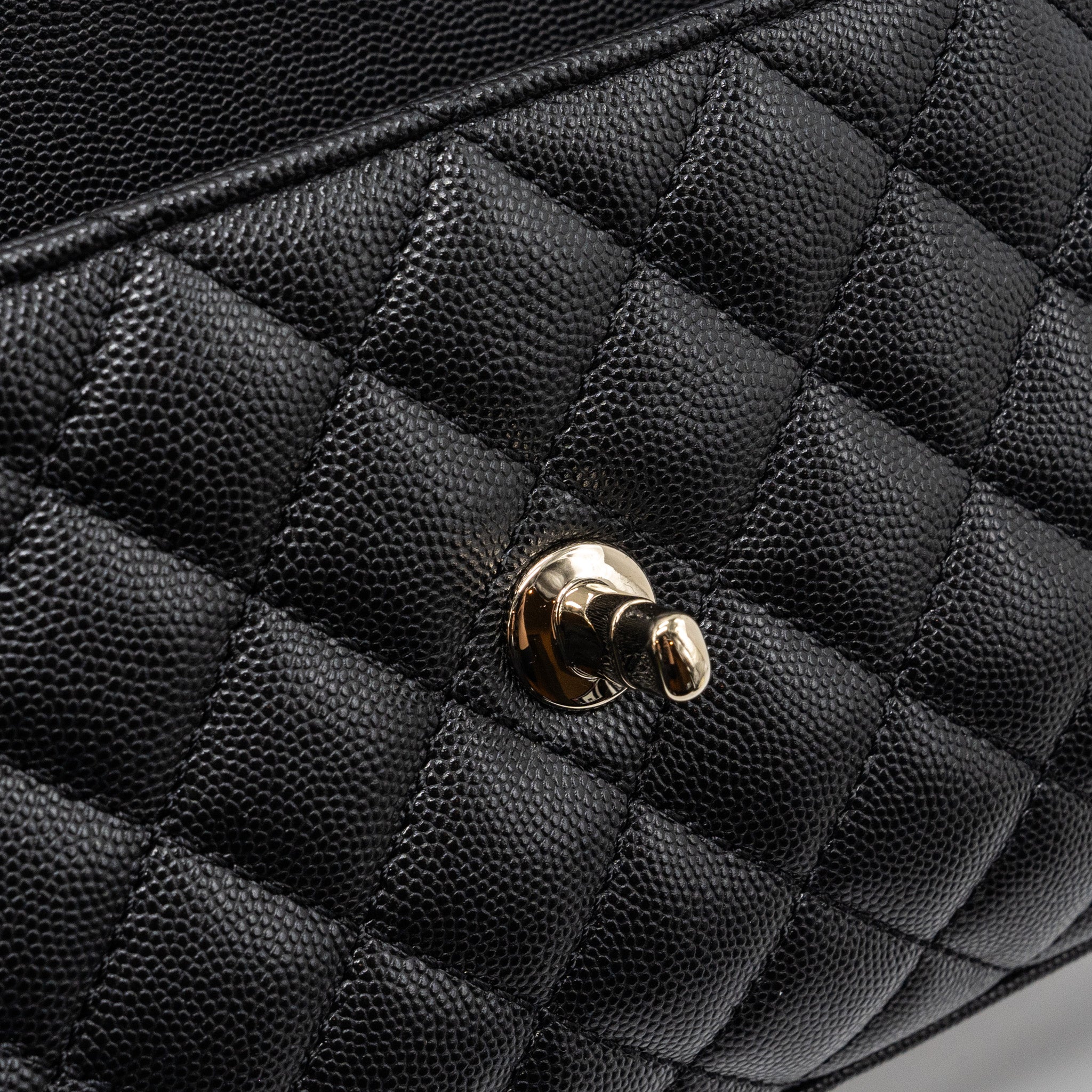 CHANEL SMALL COCO HANDLE CAVIAR BLACK LGHW (MICROCHIP)