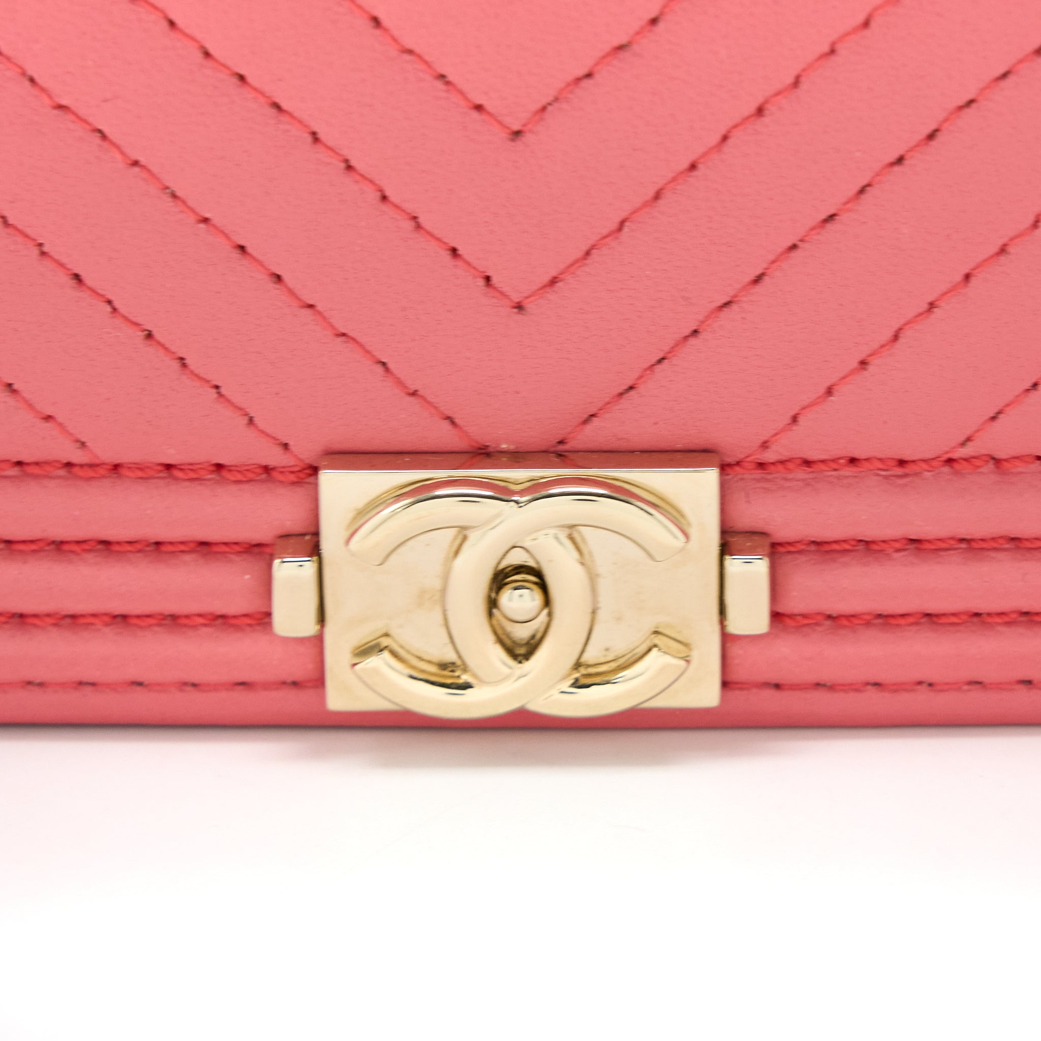 CHANEL BOY WALLET ON CHAIN CHEVRON CALFSKIN PINK LGHW
