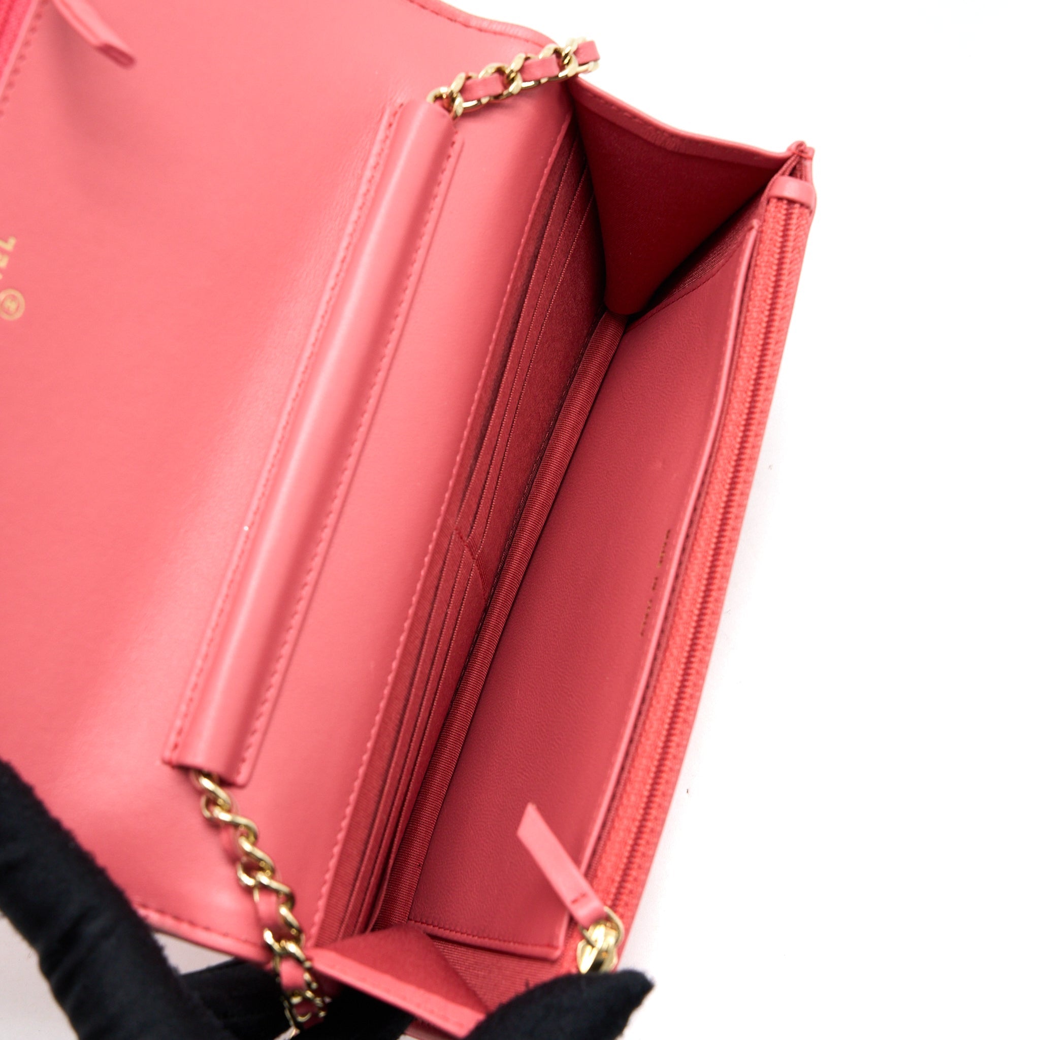 CHANEL BOY WALLET ON CHAIN CHEVRON CALFSKIN PINK LGHW