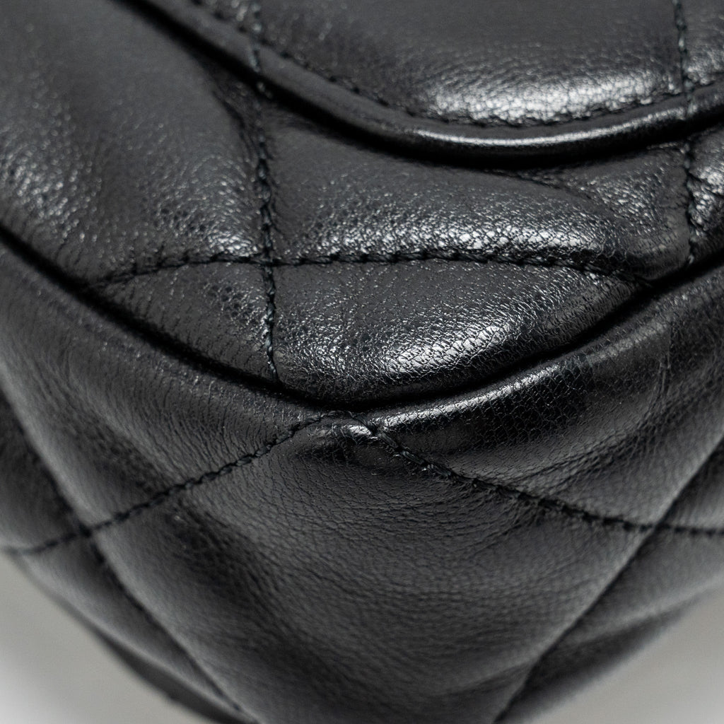 CHANEL 19 QUILTED WAIST BELT BAG SHINY GOATSKIN BLACK GHW