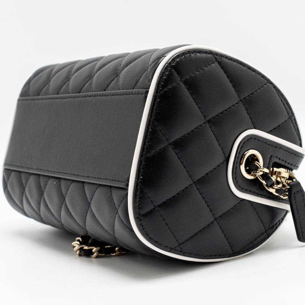CHANEL 25P QUILTED BOWLING BAG LAMBSKIN BLACK LGHW (MICROCHIP)