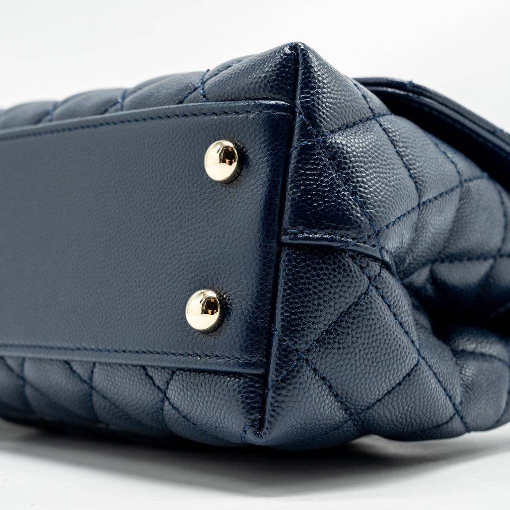 CHANEL SMALL COCO WITH LIZARD EMBOSSED HANDLE CAVIAR NAVY LGHW (MICROCHIP)