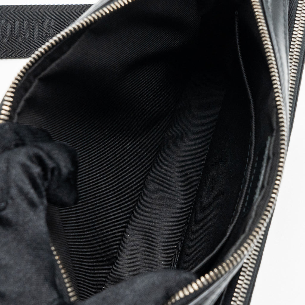 LOUIS VUITTON TRIO MESSENGER BAG MONOGRAM ECLIPSE SHW