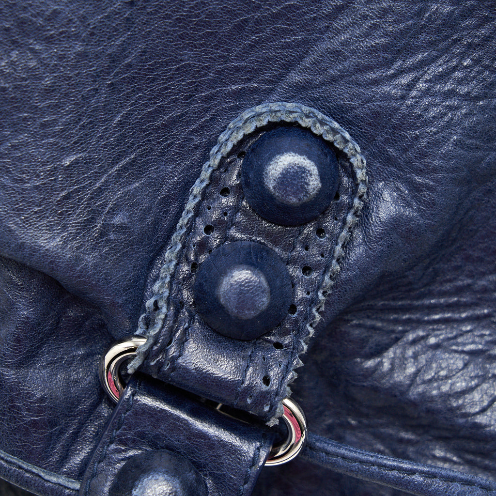 BALENCIAGA GIANT POMPON BUCKET BAG NAVY