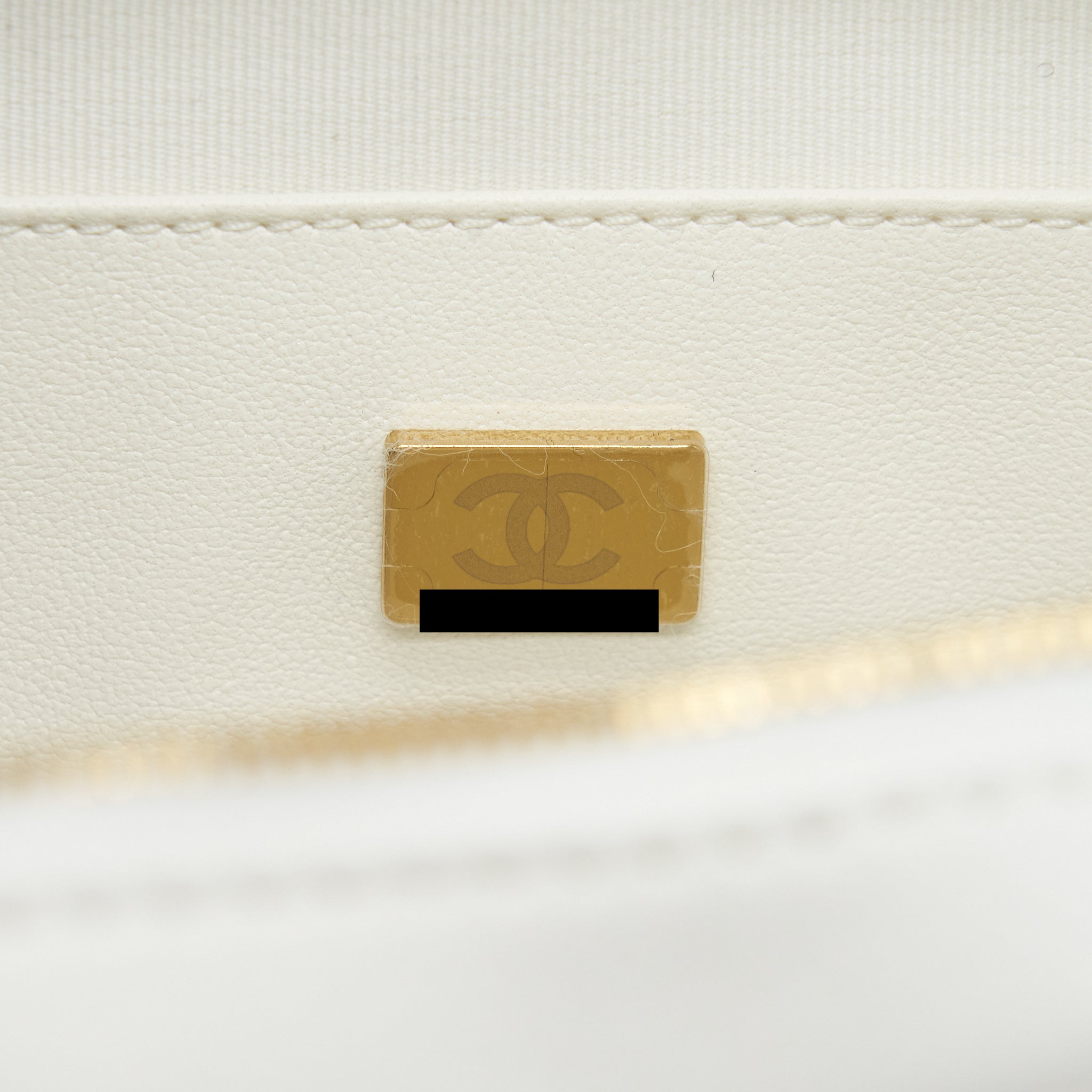 CHANEL 22S HEART BAG LAMBSKIN WHITE LGHW (MICROCHIP)