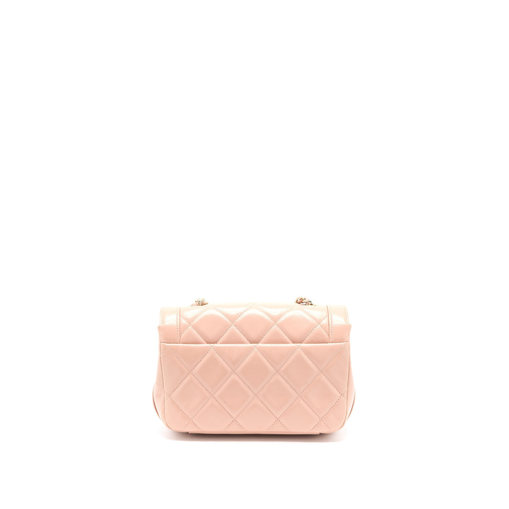 CHANEL SEASONAL FLAP BAG AGED CALFSKIN PINK LGHW