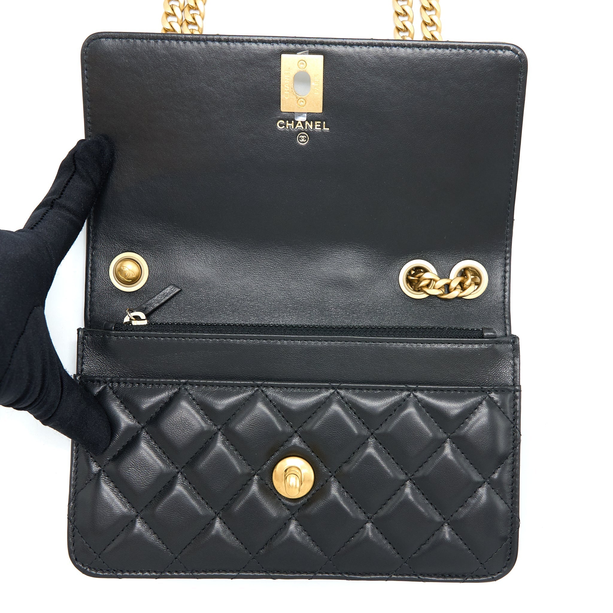 CHANEL 22K GOLD PILLAR WALLET ON CHAIN LAMBSKIN BLACK BRUSHED GHW(MICROCHIP)