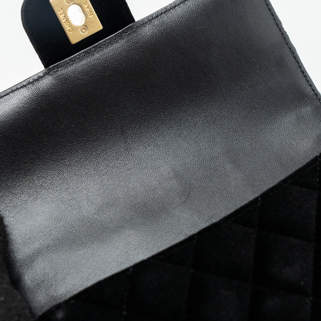 CHANEL 22B CHANEL ON CHAINS SQUARE FLAP BAG VELVET BLACK GHW (MICROCHIP)