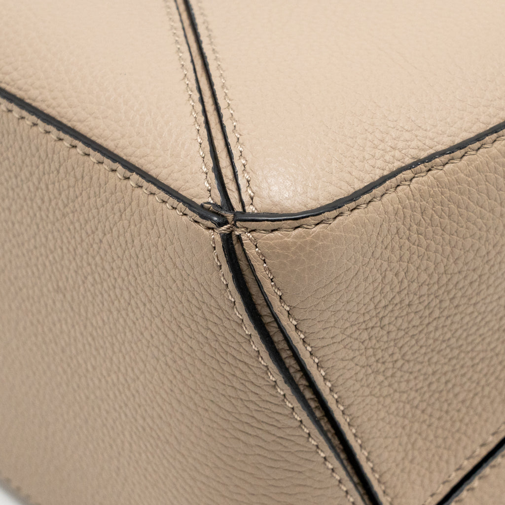 LOEWE SMALL PUZZLE BAG GRAINED CALFSKIN SAND GHW
