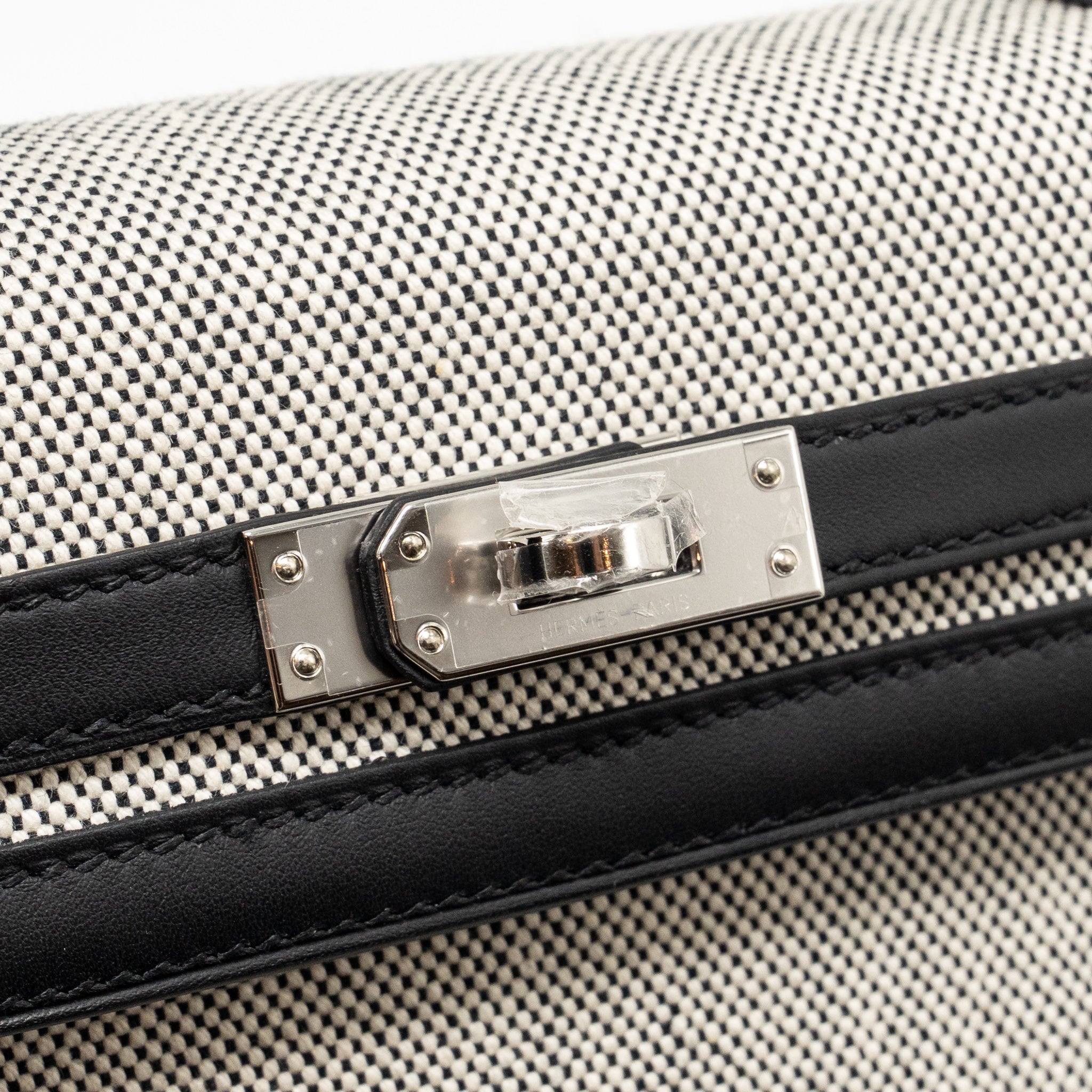 HERMES KELLY 25 SELLIER TOILE H/SWIFT ECRU-BLACK/BLACK SHW