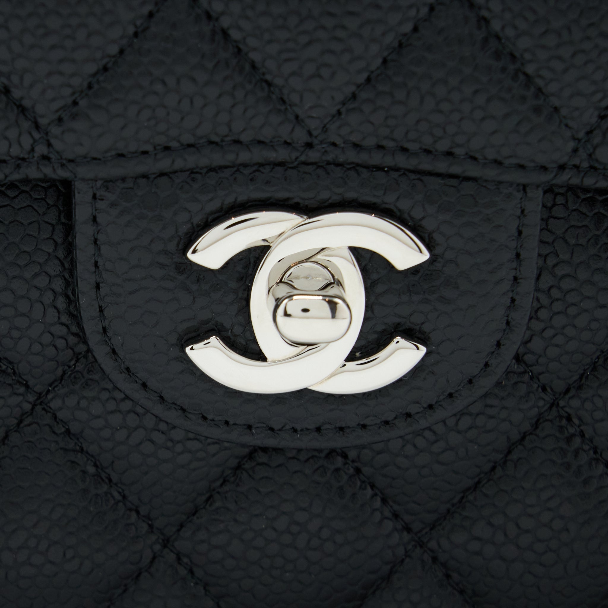 CHANEL SMALL CLASSIC FLAP BAG CAVIAR BLACK SHW(MICROCHIP)