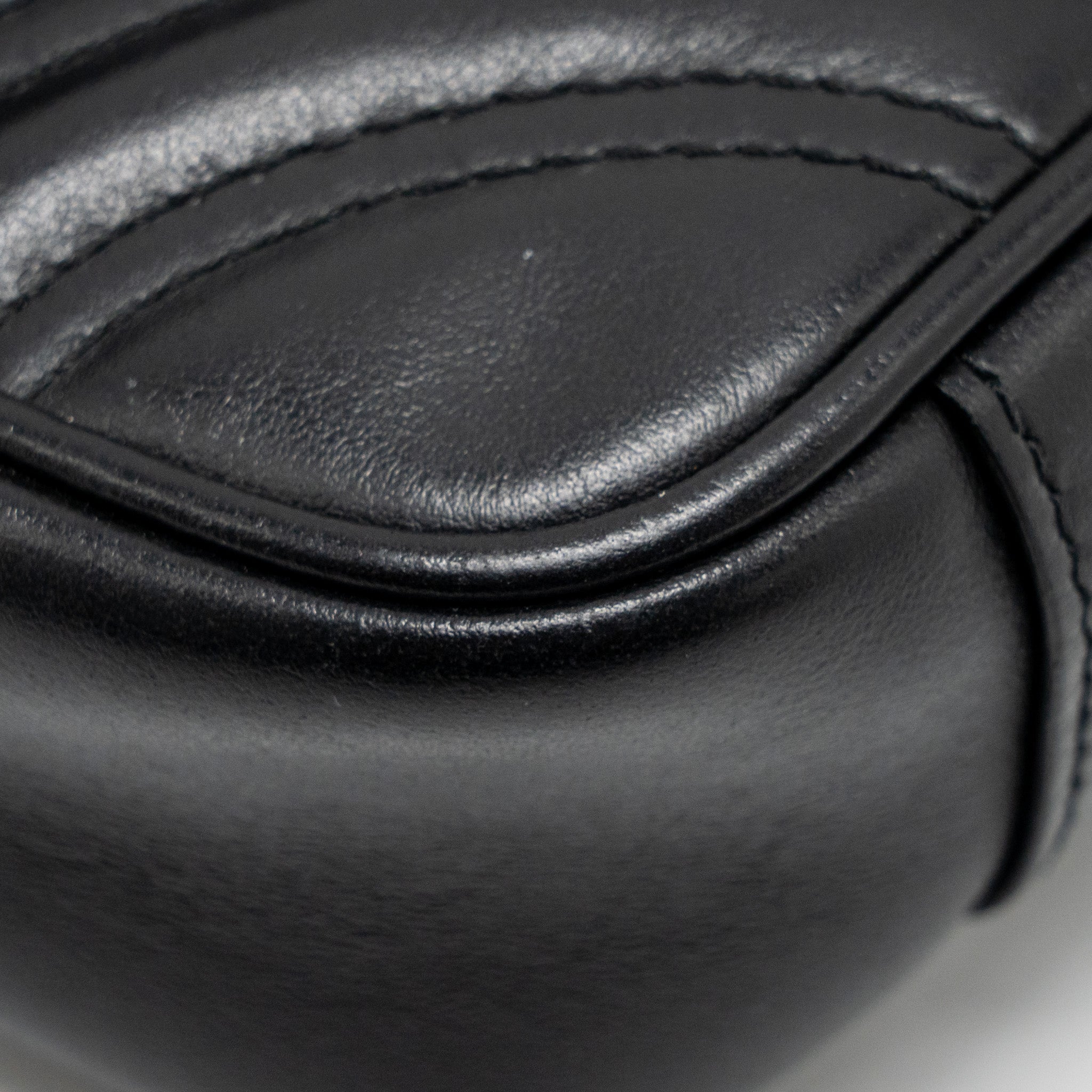 GUCCI MINI GG MARMONT FLAP BAG CALFSKIN BLACK GHW