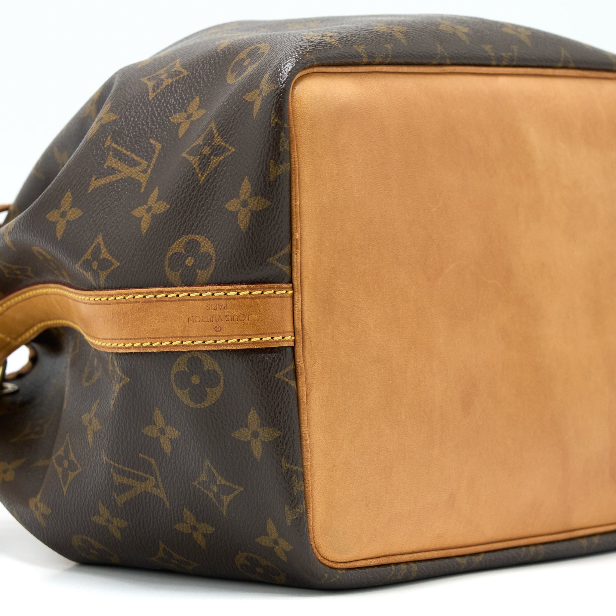 LOUIS VUITTON PETIT NEO BAG MONOGRAM CANVAS GHW