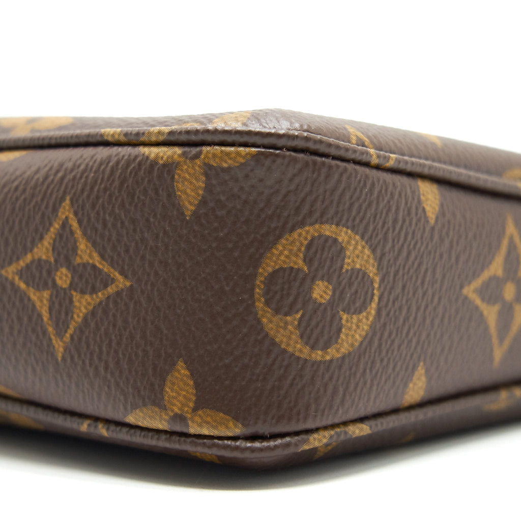 LOUIS VUITRON POCHETTE ACCESSORIES MONOGRAM CANVAS