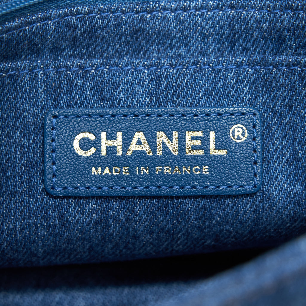 CHANEL DENIM SHEARLING HIEROGLYPH FLAP BLUE