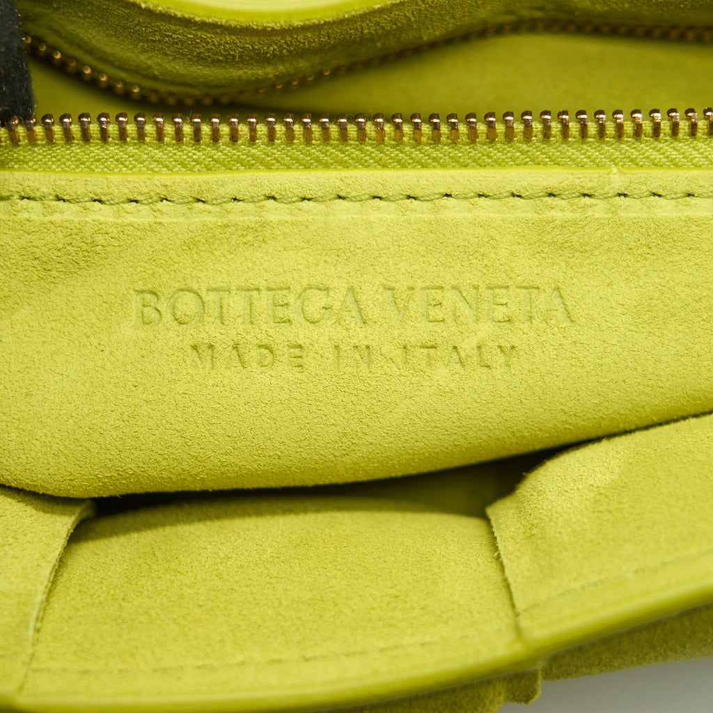BOTTEGA VENETA CASSETTE PADDED SUEDE MESSAGER BAG GREEN