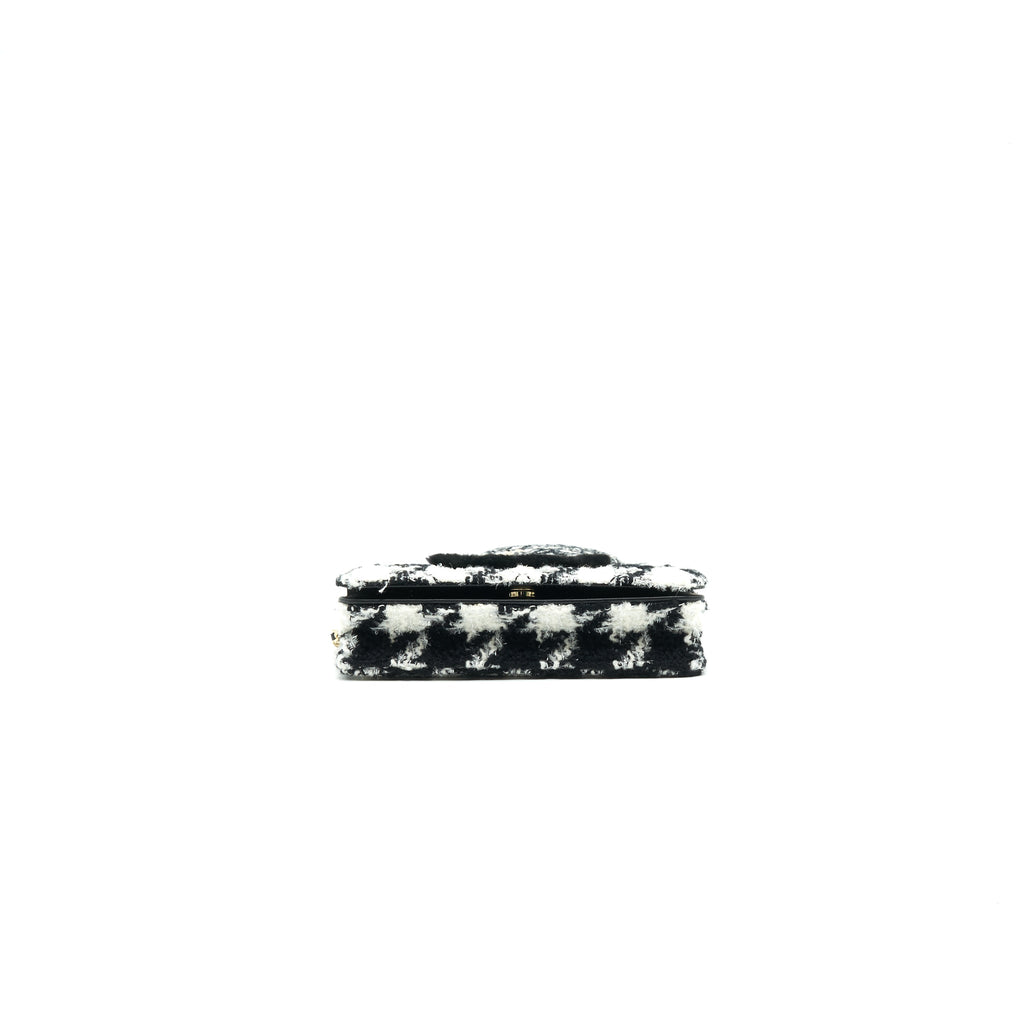 CHANEL HOUNDSTOOTH TWEED WALLET ON CHAIN BLACK/ WHITE