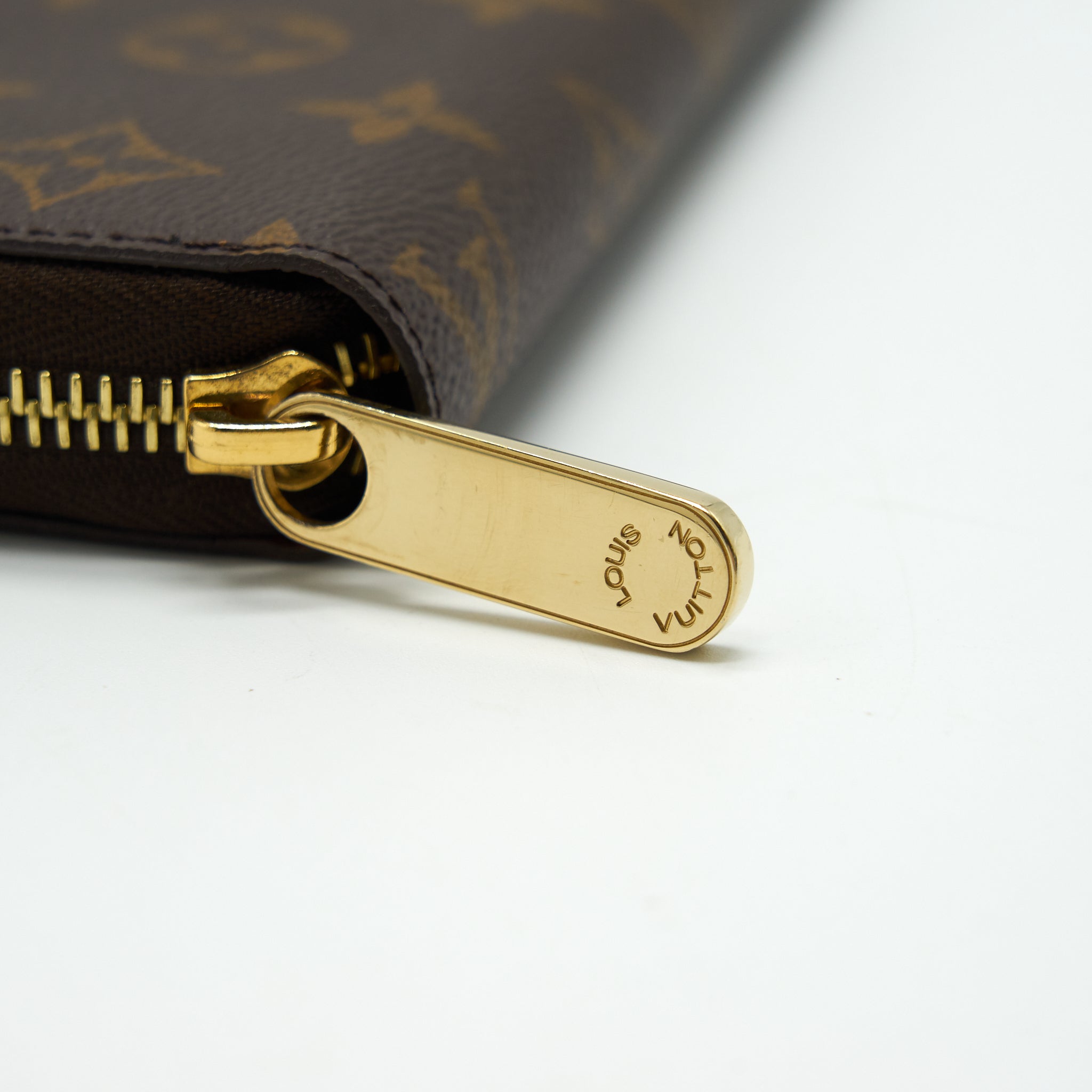LOUIS VUITTON ZIPPY WALLET MONOGRAM CANVAS BROWN