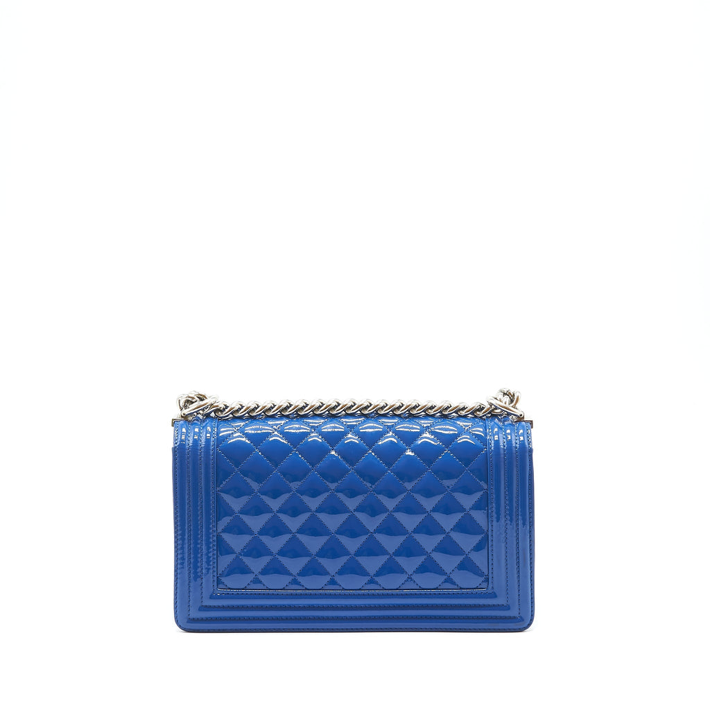 CHANEL MEDIUM BOY CHANEL PATENT LEATHER ELECTRIC BLUE WITH SHW