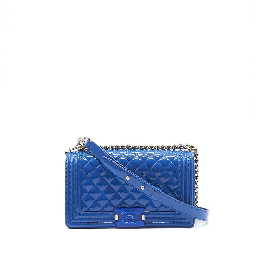 CHANEL MEDIUM BOY CHANEL PATENT LEATHER ELECTRIC BLUE WITH SHW