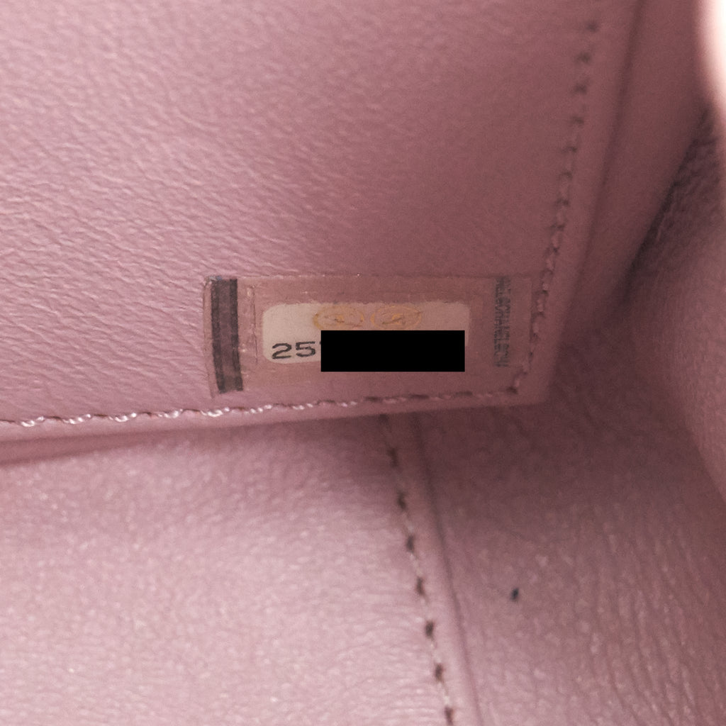 CHANEL SMALL BUSINESS AFFINITY FLAP BAG CAVIAR LIGHT PINK LGHW