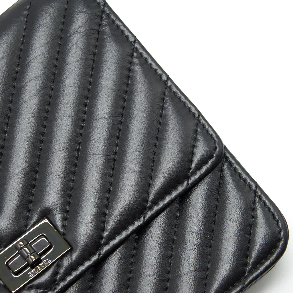CHANEL 2.55 SQUARE WALLET ON CHAIN CHEVRON CALFSKIN SO BLACK