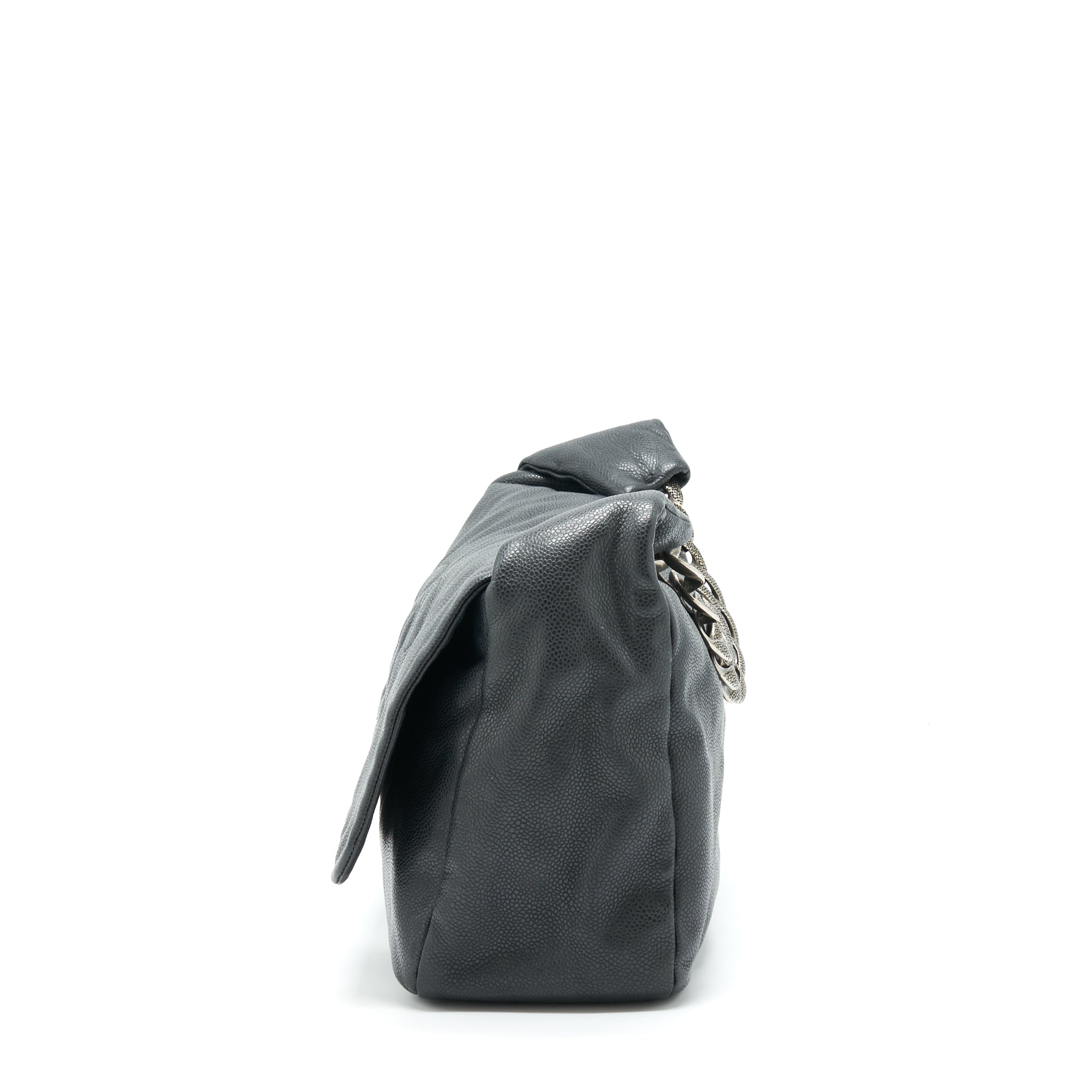 CHANEL VINTAGE SHOULDER BAG CAVIAR BLACK RUTHENIUM HARDWARE