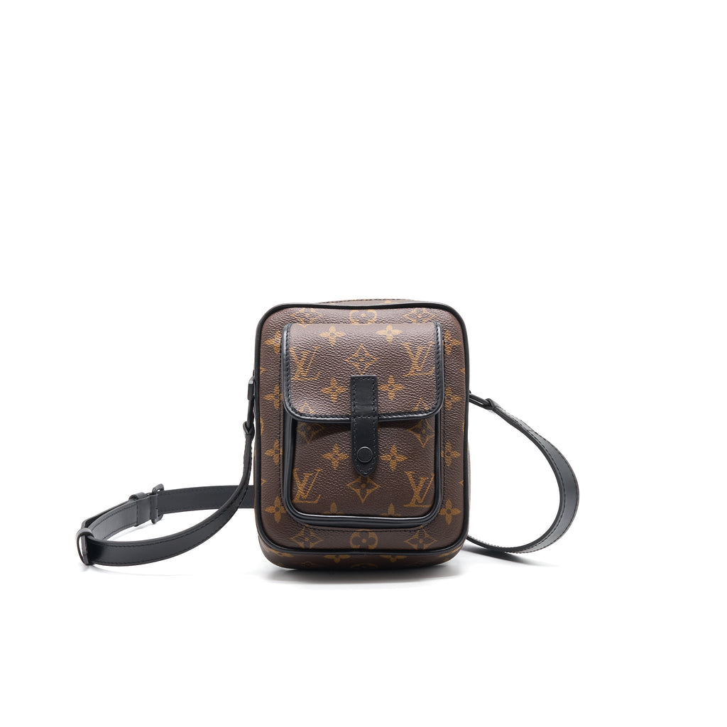 LOUIS VUITTON CHRISTOPHER WEARABLE WALLET