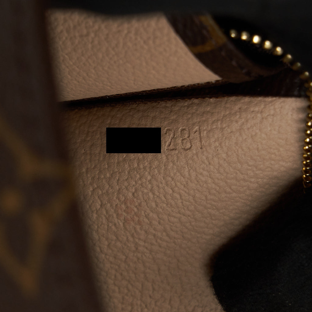 LOUIS VUITTON TOILETRY POCHETTE 19 MONOGRAM