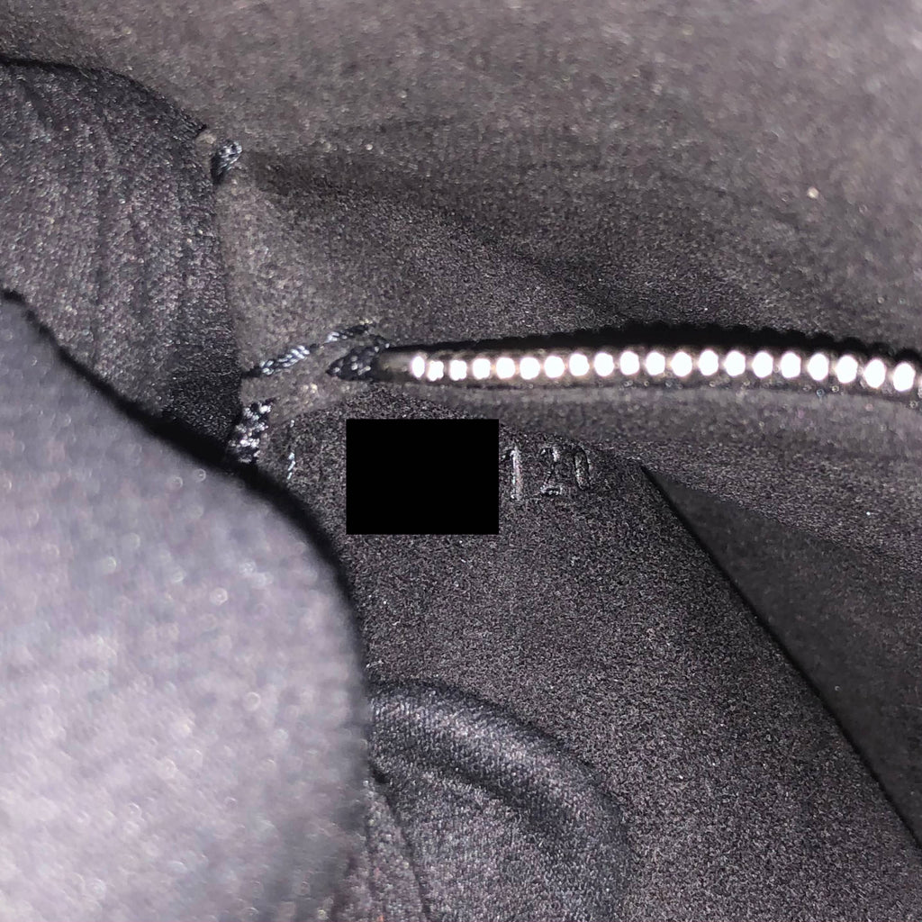 LOUIS VUITTON PATENT EPI TOTE BAG BLACK SHW