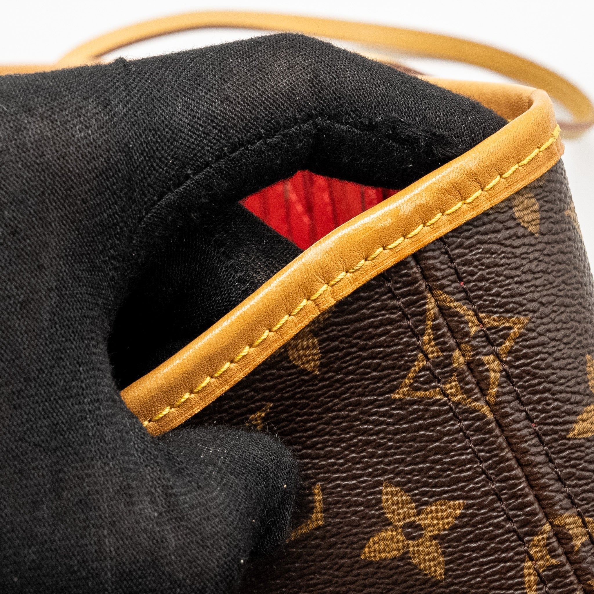LOUIS VUITTON NEVERFULL MM MONOGRAM CANVAS GHW