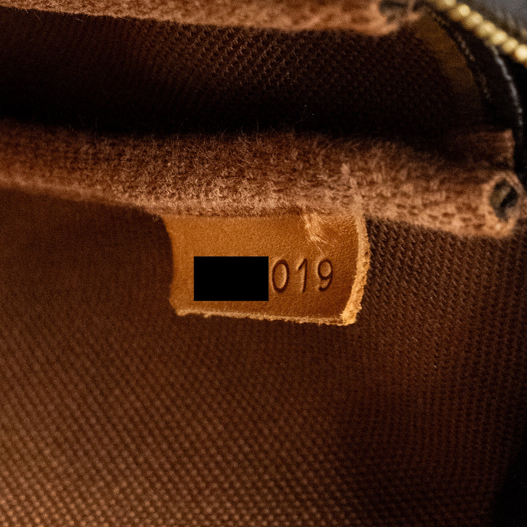 LOUIS VUITTON POCHETTE ACCESSORIES MONOGRAM CANVAS GHW