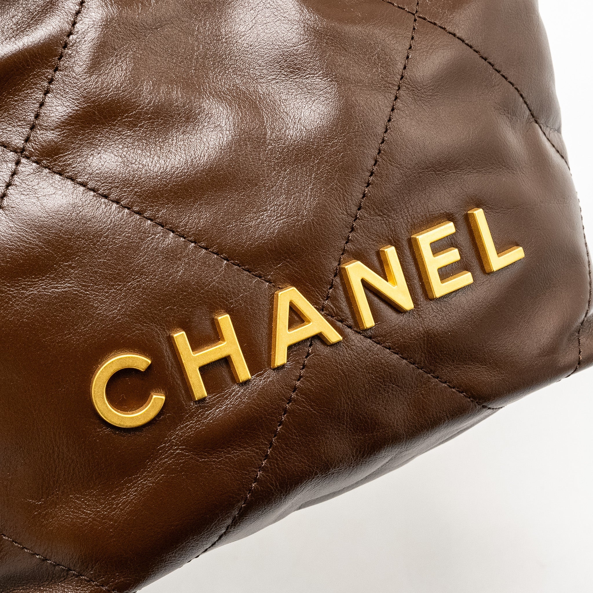CHANEL MINI 22 BAG CALFSKIN CHOCOLATE GHW (MICROCHIP)