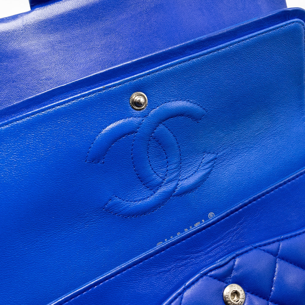 CHANEL MEDIUM CLASSIC DOUBLE FLAP BAG LAMBSKIN BLUE SHW