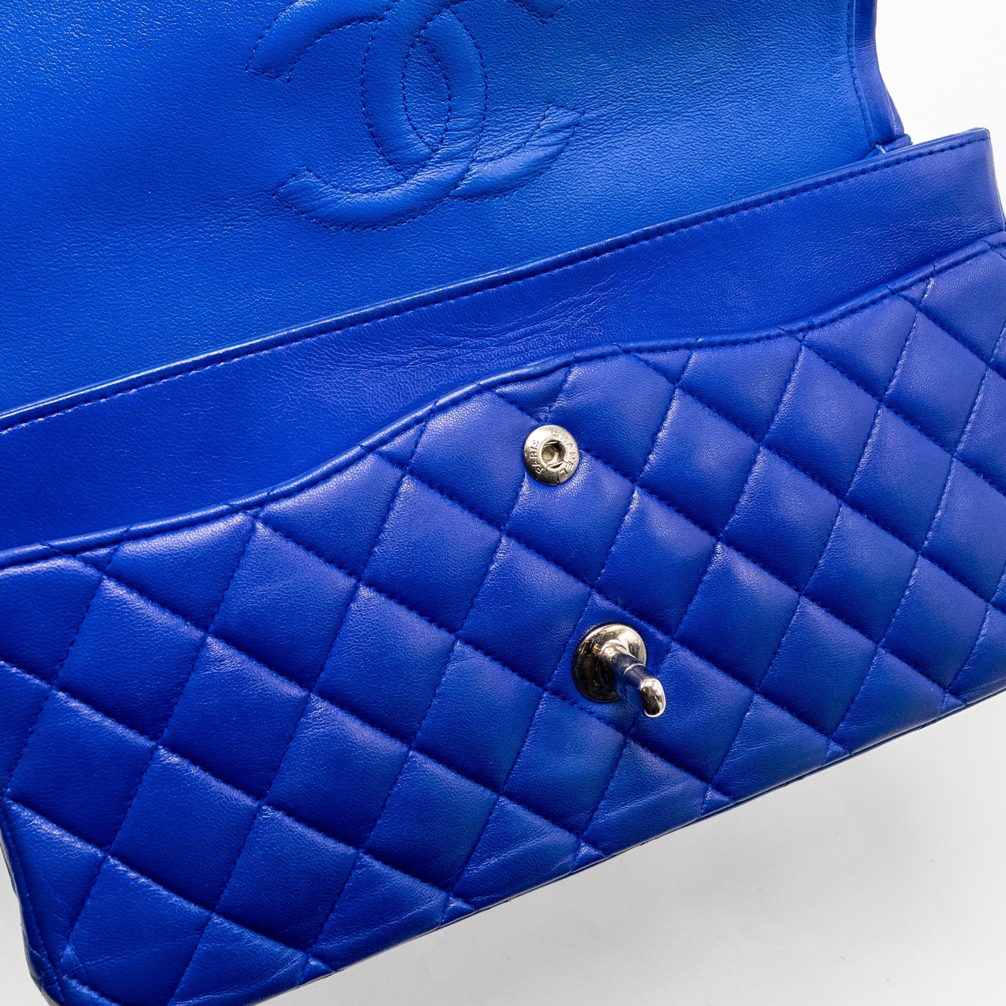 CHANEL MEDIUM CLASSIC DOUBLE FLAP BAG LAMBSKIN BLUE SHW