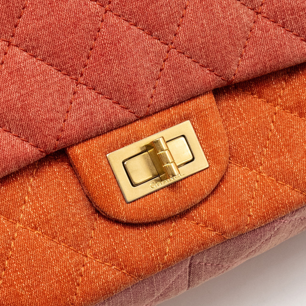 CHANEL MAXI 2.55 REISSUE DOUBLE FLAP BAG FABRIC MULTICOLOUR GHW