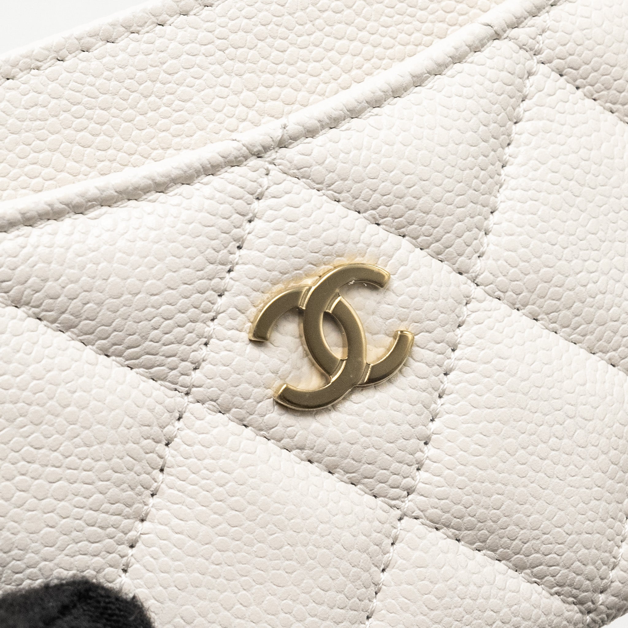CHANEL CLASSIC CARD HOLDER CAVIAR WHITE LGHW (MICROCHIP)