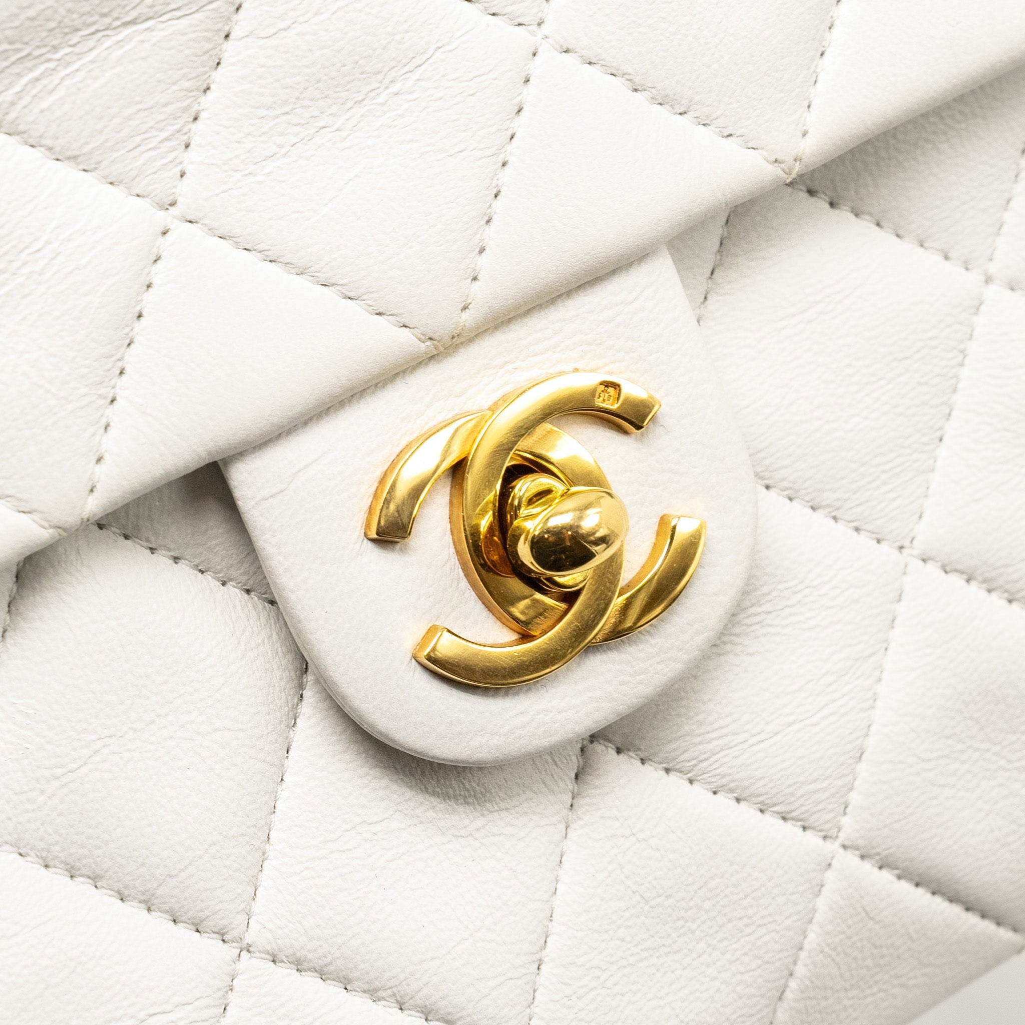 CHANEL VINTAGE QUILTED SQUARE FLAP BAG LAMBSKIN WHITE GHW