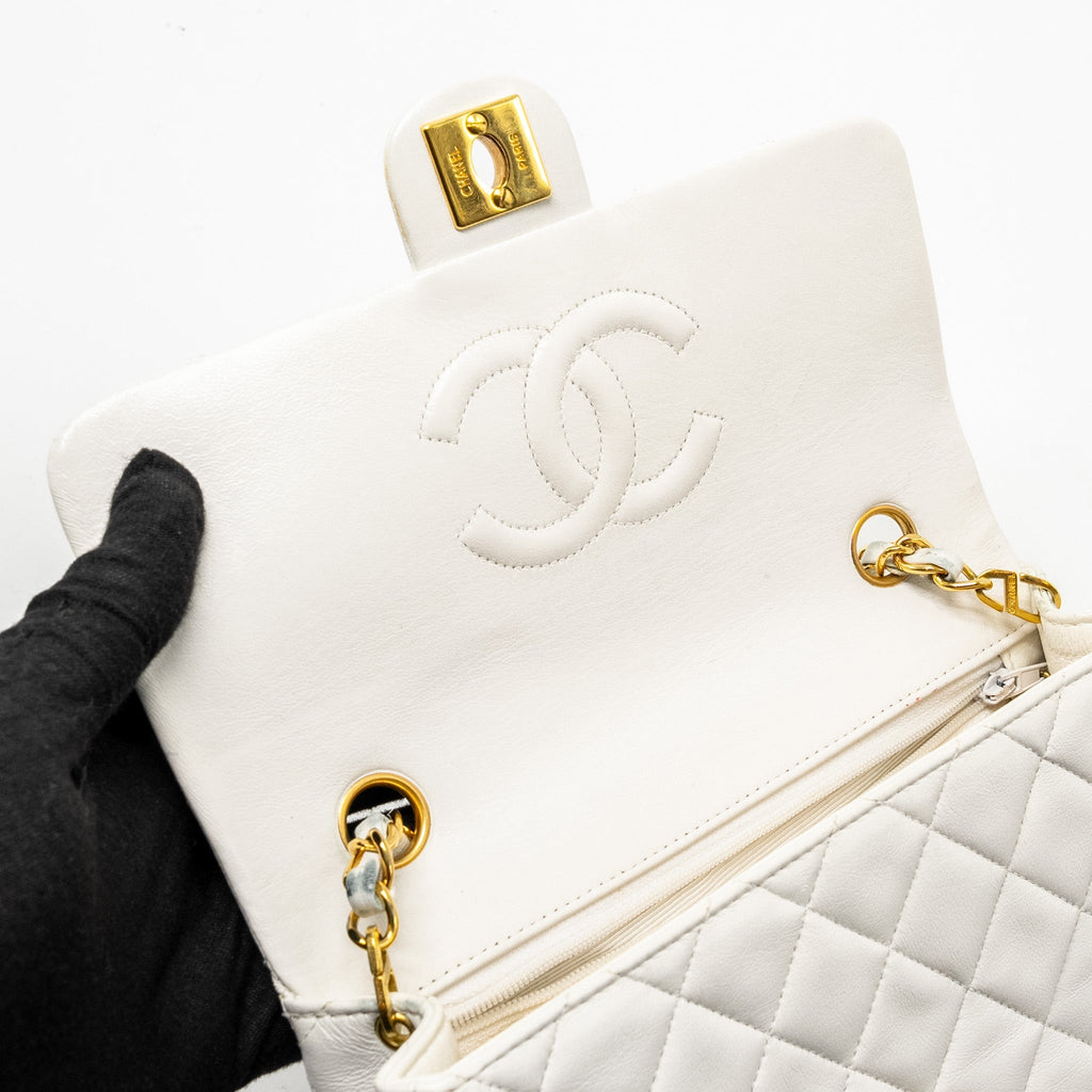 CHANEL VINTAGE QUILTED SQUARE FLAP BAG LAMBSKIN WHITE GHW