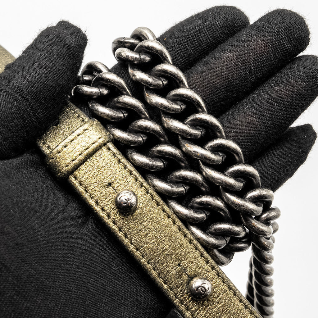 CHANEL MEDIUM BOY BAG HORSEHAIR / CALFSKIN BLACK / GOLD RUTHENIUM HARDWARE