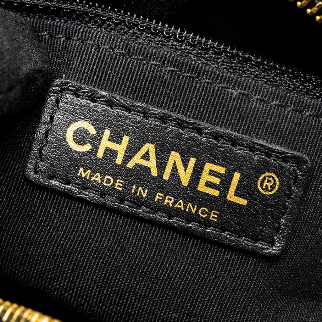 CHANEL VINTAGE QUILTED CC LOGO BOWLING BAG CAVIAR BLACK GHW