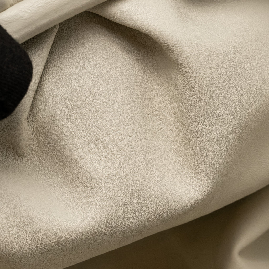 BOTTEGA VENETA THE POUCH CALFSKIN WHITE GHW