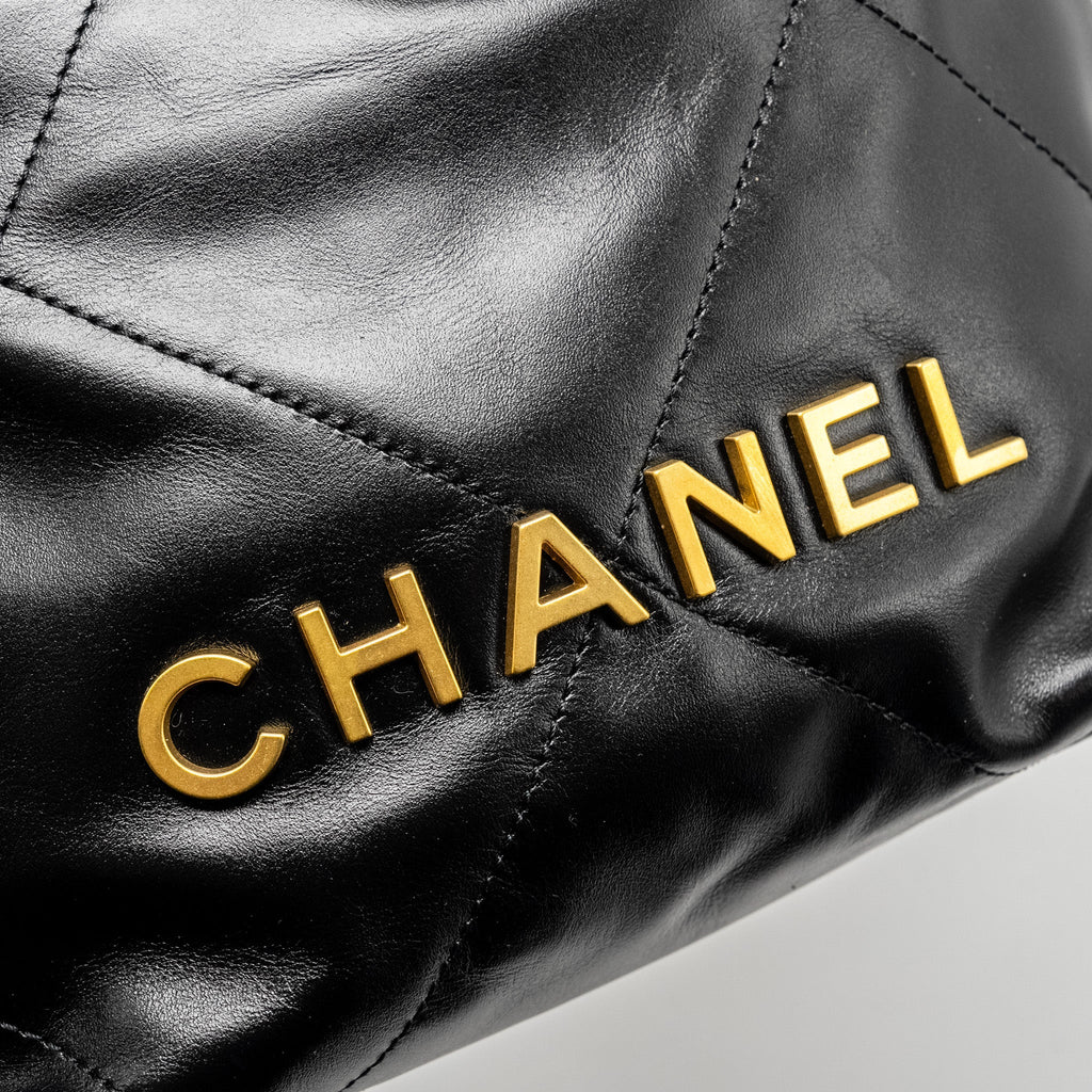 CHANEL MINI 22 BAG SHINY CALFSKIN BLACK GHW (MICROCHIP)